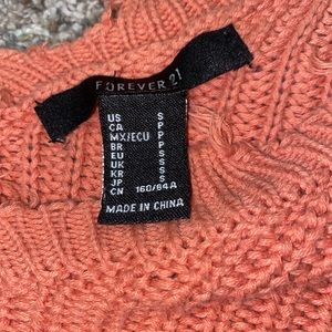 FOREVER 21 CROPPED SWEATER